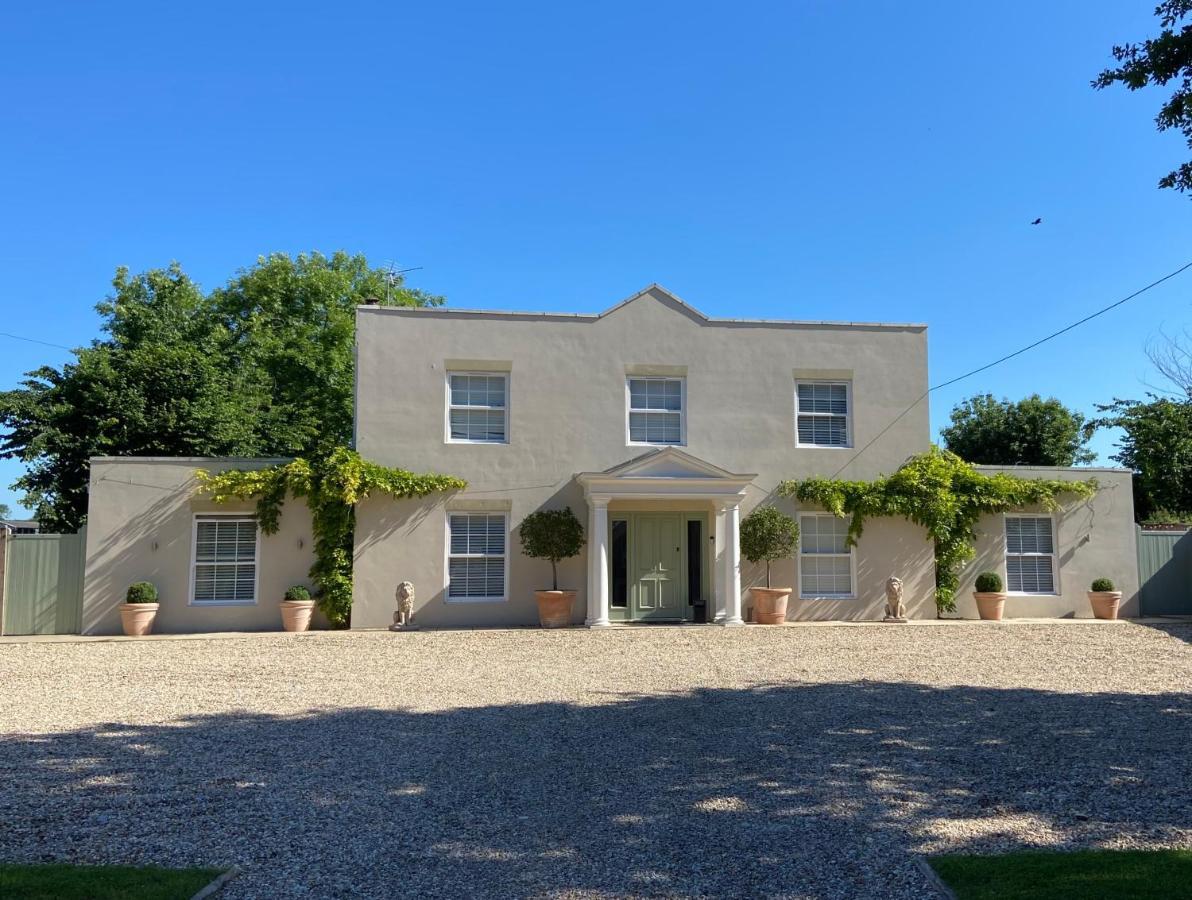 Large Country House - Hot Tub - Pool Table - Bbq - 5 Bedrooms - Log Burner Three Legged Cross Dış mekan fotoğraf